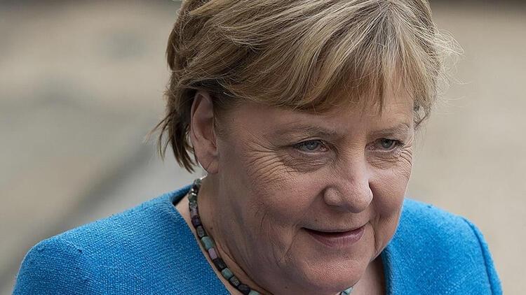Merkel yarın Türkiyeye geliyor Libya, Suriye ve Afganistan masada...