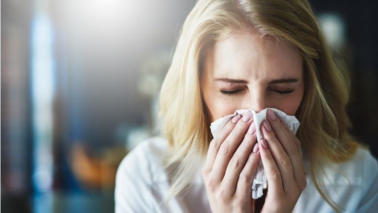 koronada covid 19 burun tikanikligi olur mu iste en cok karistirilan grip ile koronavirus belirtileri