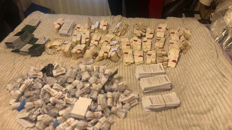 İstanbulda sahte ilaç depolarına baskın, şebeke çökertildi Sahte Kovid ilaçları ele geçirildi