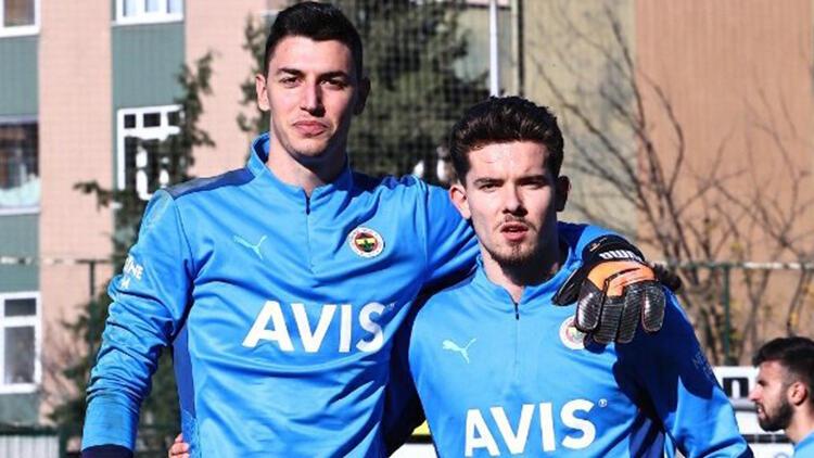 Son Dakika: Fenerbahçede Ferdi Kadıoğlu ve Berke Özer kararı 5er yıllık sözleşme...