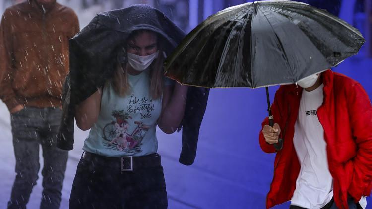 Son dakika... Meteorolojiden 35 kente sarı ve turuncu kodlu uyarı Dikkat: Kuvvetli olacak Son dakika... Meteorolojiden 35 kente sarı ve turuncu kodlu uyarı Dikkat: Kuvvetli olacak