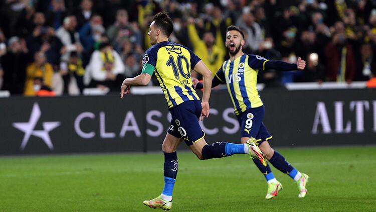 Fenerbahçede Mesut Özil golleriyle zirvede