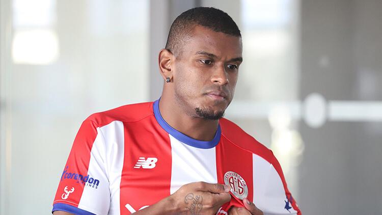 Antalyaspor, Fernando Lucas Martins transferini resmen açıkladı