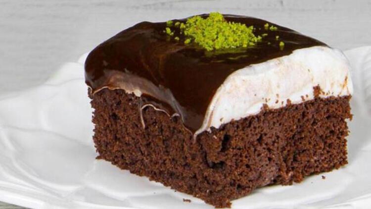 Ağlayan pasta tarifi ve malzemeleri: Krem şantili ağlayan kek nasıl yapılır?