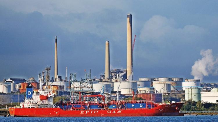 AB doğalgaz için Bakü’ye başvurdu