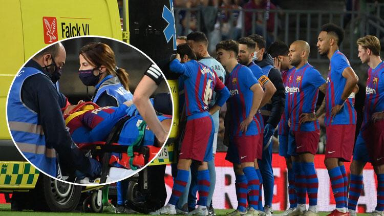Barcelona - Celta Vigo maçında korkutan sakatlık Ronald Araujo hastaneye kaldırıldı