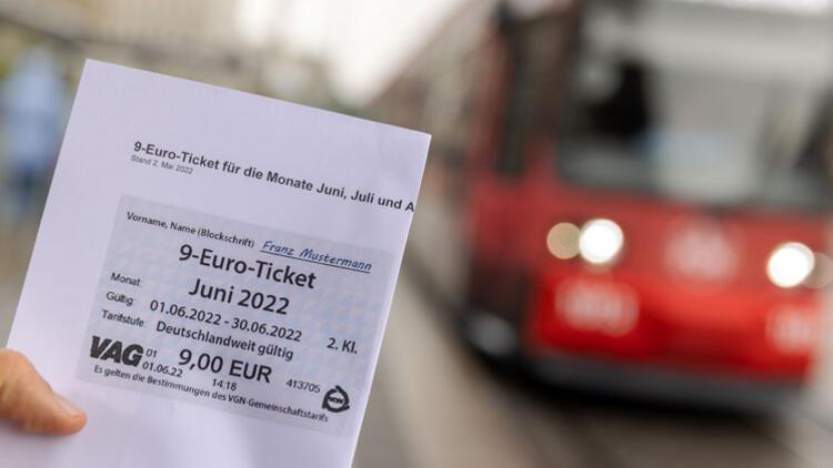 Berlin 9 euro yerine ücretsiz bilet planlıyor
