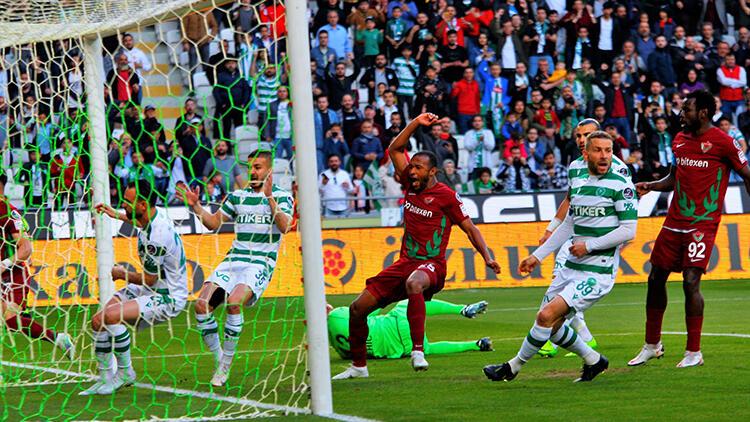 Süper Ligde ilk 4 mücadelesi kızıştı Konyaspor, Antalyaspor, Alanyaspor kazanırken Başakşehir puan kaybetti