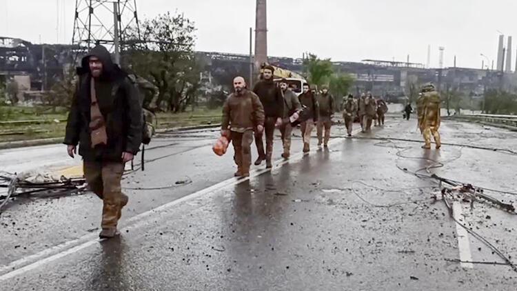 Ukraynadan Azovstal birliklerine flaş emir: Artık savaşmayın