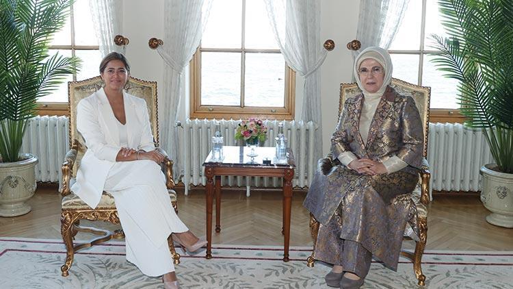Emine Erdoğan Kolombiya Cumhurbaşkanı Marquezin eşi María Juliana Ruizle görüştü
