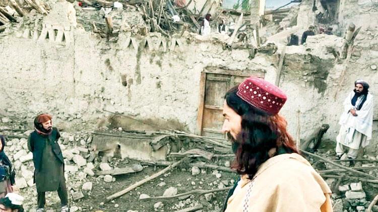 Afganistan’ı deprem vurdu 5.9’luk sarsıntıda 1000 ölü