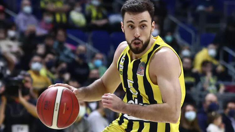 Hürriyet: Fenerbahçe Beko, İsmet Akpınar’ın sözleşmesini uzattı