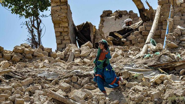 Afganistan depreminde acı bilanço: Çok sayıda çocuk hayatını kaybetmiş olabilir