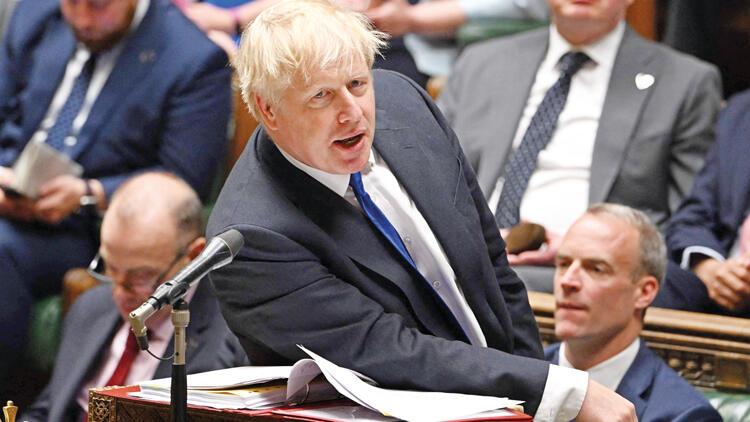 Boris Johnson hükümetinde istifa depremi: 24 saatte 42 kişi - Dünyadan Haberler