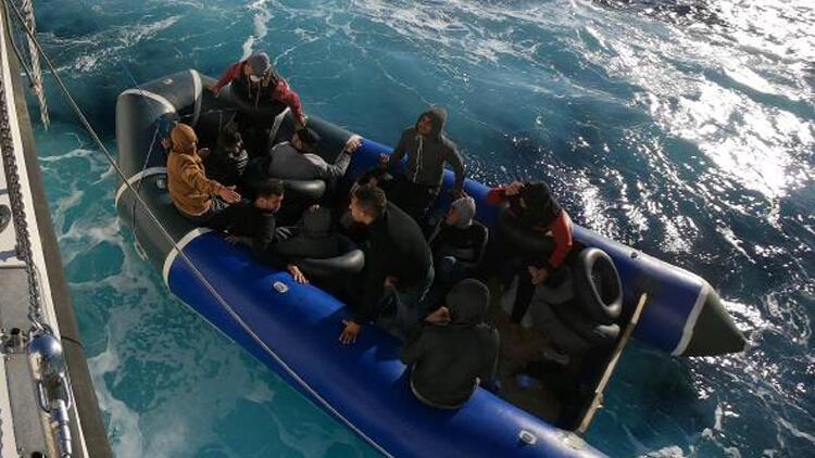 Aydında 24 kaçak göçmen yakalandı, 48 göçmen kurtarıldı