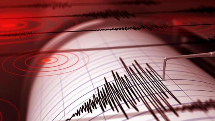 İzmir açıklarında korkutan deprem - Son Dakika Haberler