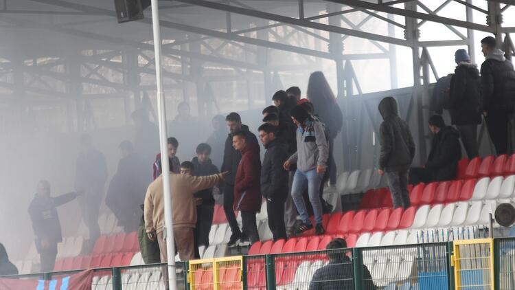 Hürriyet: Trabzonspor-Fenerbahçe maçında 2 taraftara gözaltı