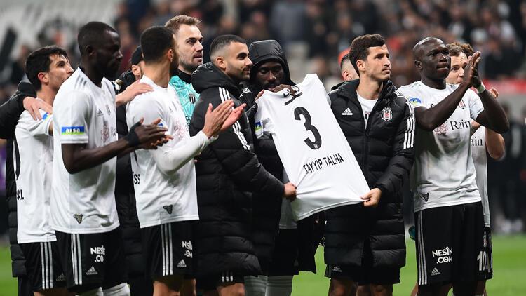 Beşiktaşlı futbolculardan Tayyip Talha’ya destek