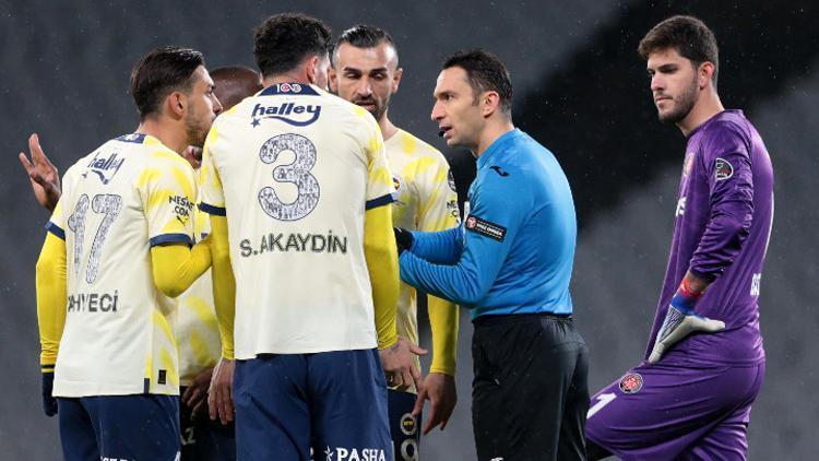 Hürriyet: Fatih Karagümrük - Fenerbahçe maçında çok konuşulan penaltı kararı Bir gol iptal edildi