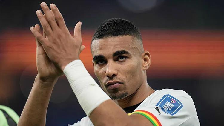 Hürriyet: Fenerbahçede Attila Szalai giderse ilk aday Alexander Dijiku