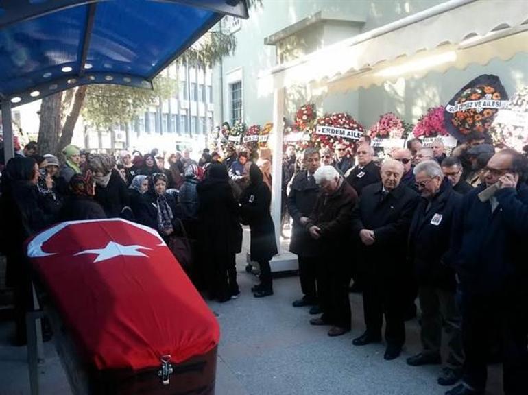 Ekrem Pakdemirli toprağa verildi