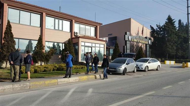 Kocaeli ve Bursada imzacı 24 akademisyen hakkında gözaltı kararı
