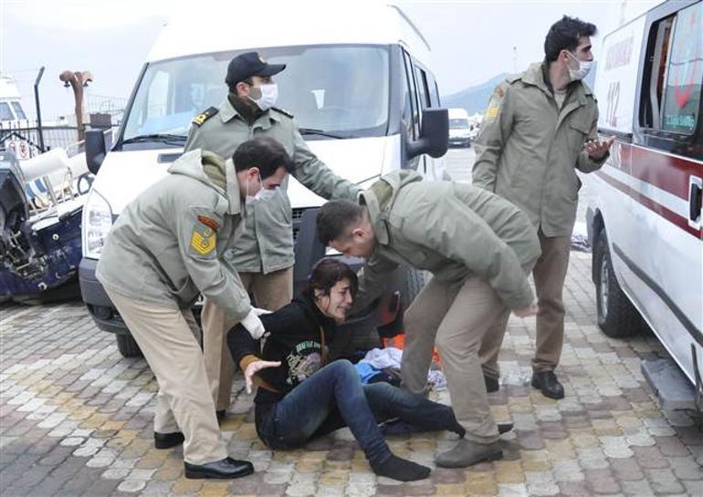 Çanakkalede yabancı uyrukluları taşıyan tekne battı: 39 ölü