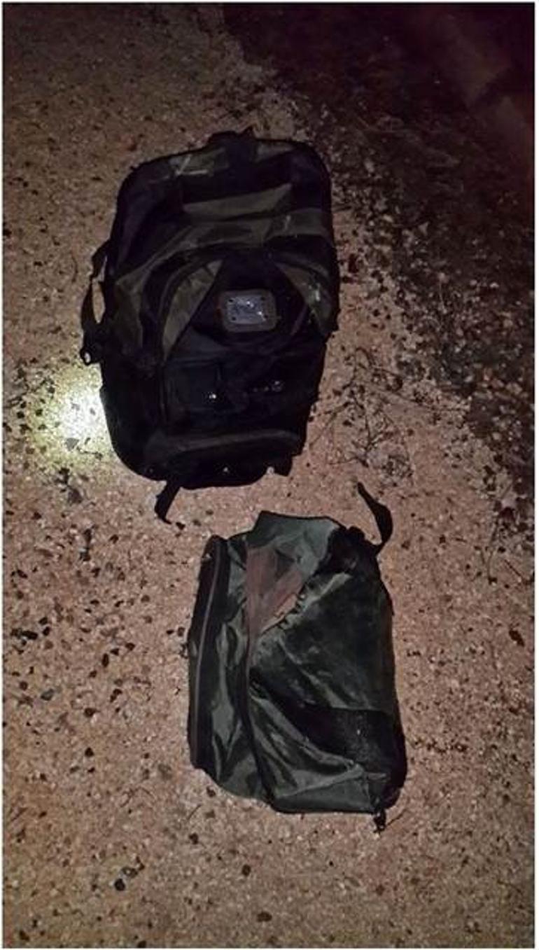 Sınırda 4 adet canlı bomba yeleği ele geçirildi