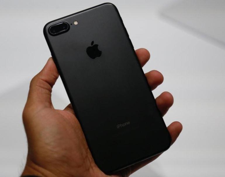 Iphone 7 Iphone 7 Plus In Tum Ozellikleri Ve Turkiye Fiyati Belli Oldu