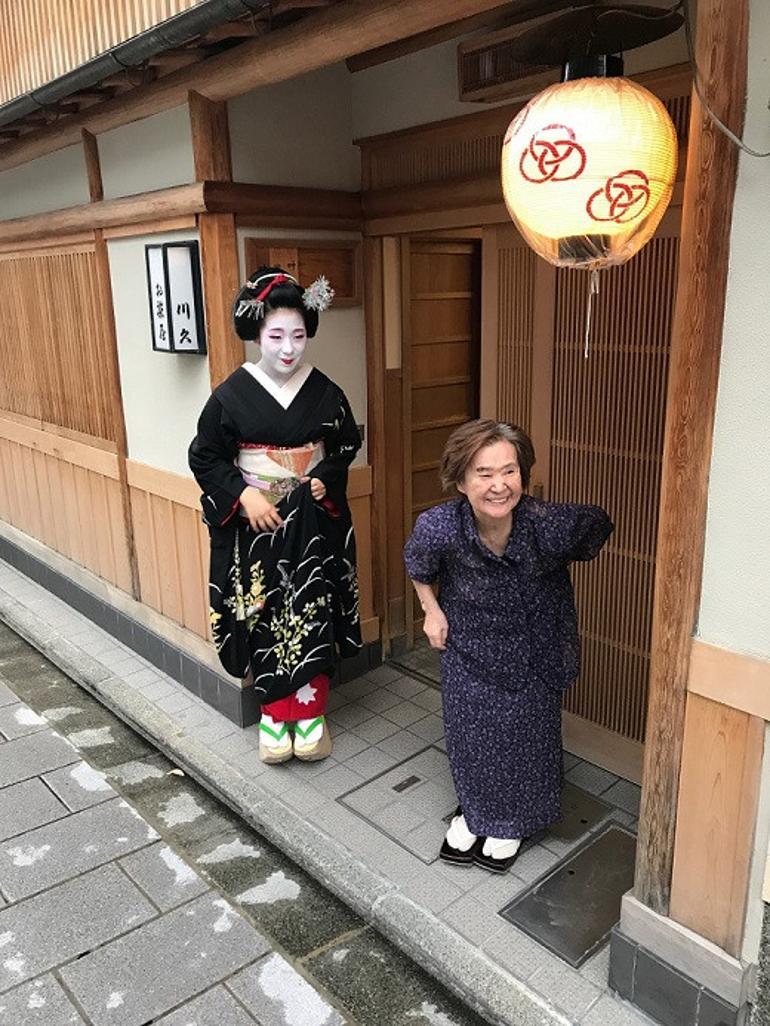 Japonya’da Geyşa ile bir saatlik görüşmeye neden küçük bir servet ödedim