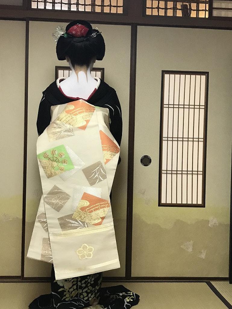 Japonya’da Geyşa ile bir saatlik görüşmeye neden küçük bir servet ödedim