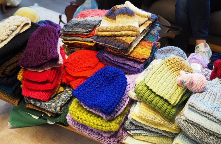 Dunyayi Kadinlara Verin Orgu Orerek Bile Bir Ulkenin Kaderini Degistirirler Bahar Akinci Kelebek Kose Yazilari