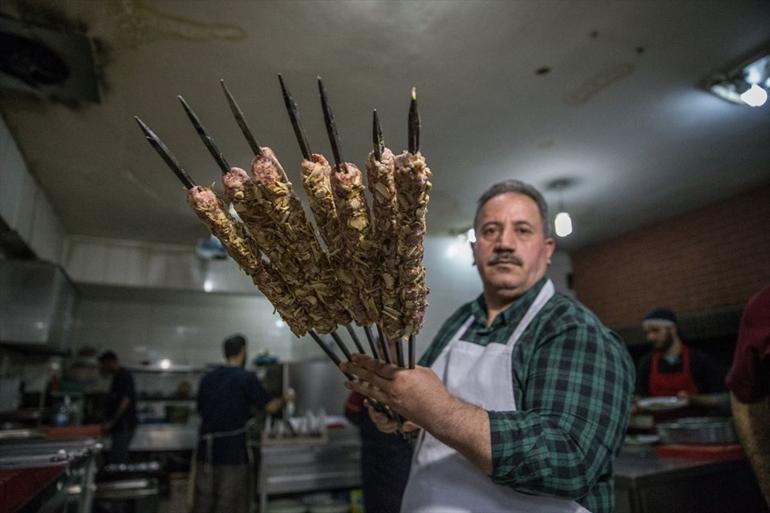 Şanlıurfa'nın sadece iki ay tüketilebilen özel lezzeti: Keme kebabı