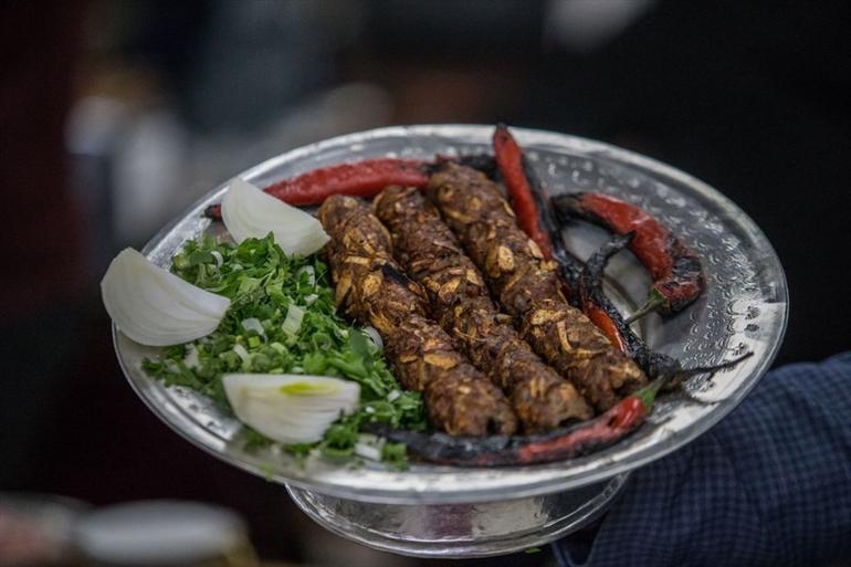 Şanlıurfa'nın sadece iki ay tüketilebilen özel lezzeti: Keme kebabı