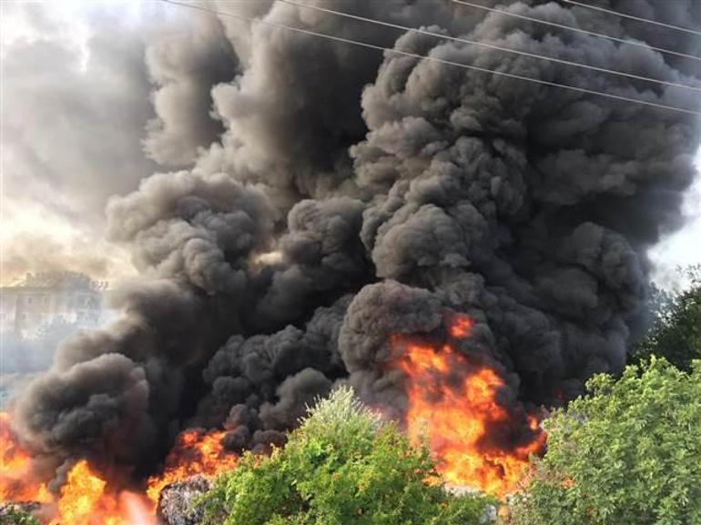 Antalya Da Havai Fisek Atilan Alanda Yangin Cikti Son Dakika Haber