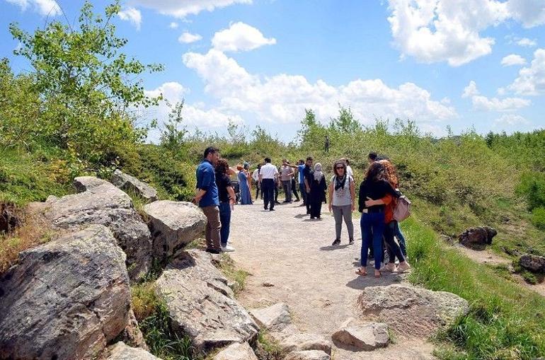 Bitliste yeryüzü cenneti Nemrut Krater Gölü