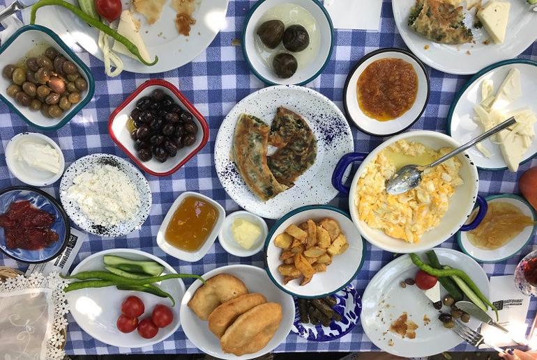 Bodrum Da Kahvalti Icin En Iyi 29 Mekan Bodrum Gezi Yasam Eglence Etkinlik Ve Lezzet Gunlugu