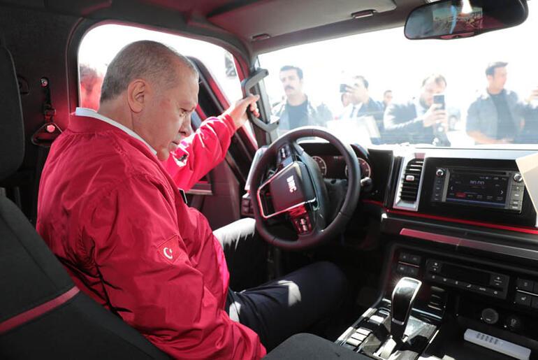 Cumhurbaşkanı Erdoğan, yerli pikap aracı kullandı