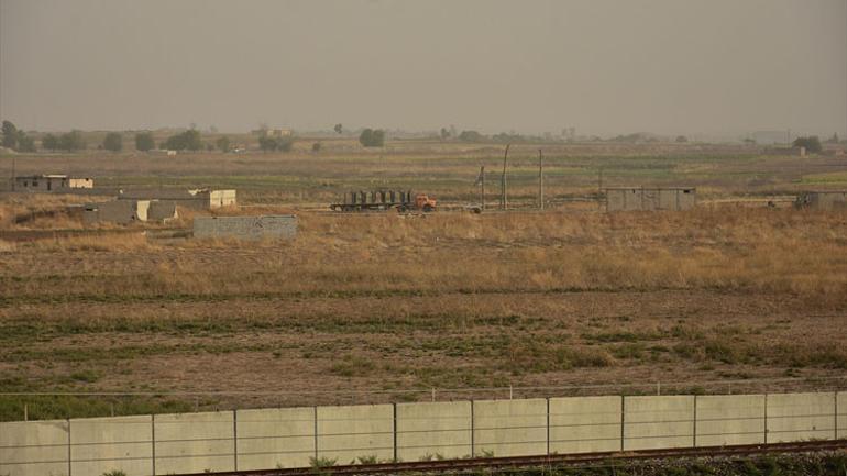 Terör örgütü YPG/PKKda operasyon paniği