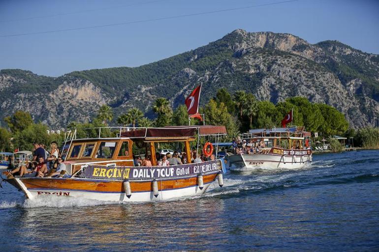 Turistlerin gözdesi: Labirent görünümlü sazlıklar