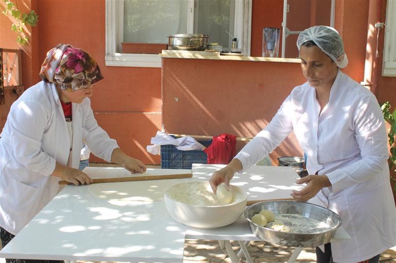 Evinin bahçesinde üretiyor! Tayvan'dan bile talep var