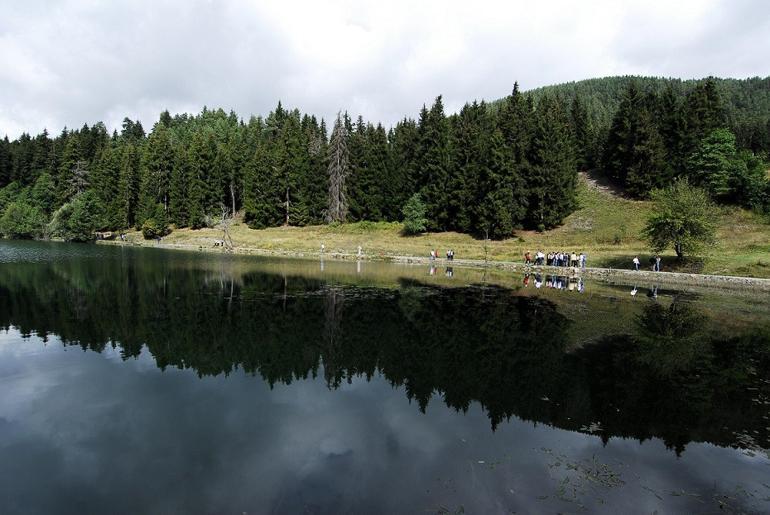 Artvin’in Karagölleri ziyaretçi akınına uğruyor