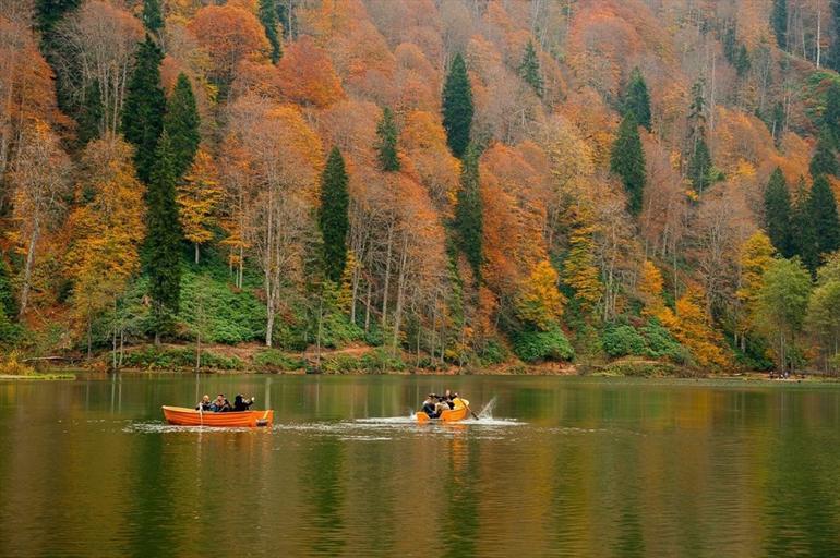 Artvin sonbaharda fotoğraf tutkunlarını cezbediyor