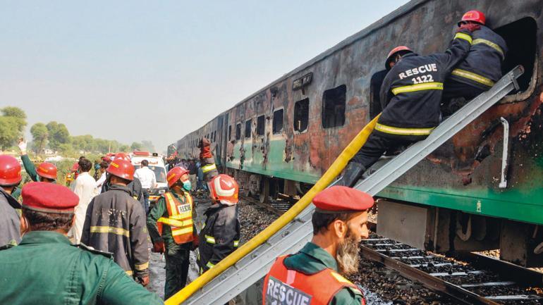 Pakistan treninde kamp ocağı faciası