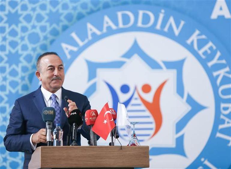 Çavuşoğlu'ndan Fransa'ya sert sözler: Acısını unutamadılar