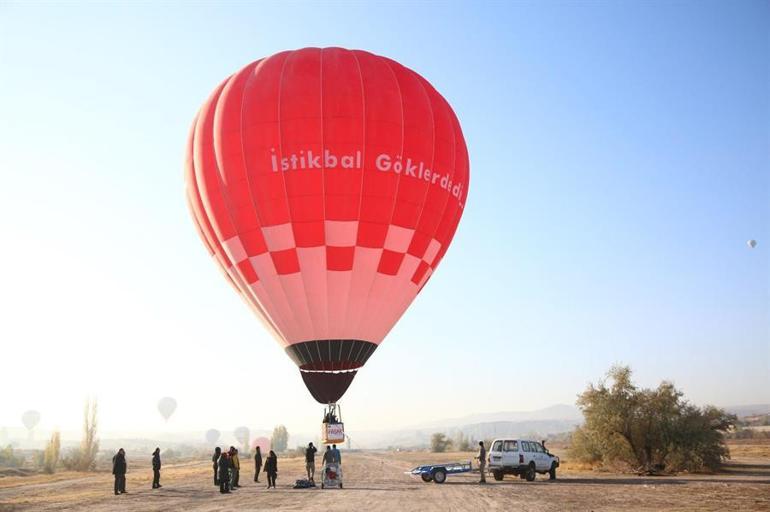 Bakan Varank ilk yerli balon ile uçtu