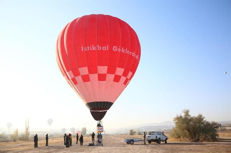 Bakan Varank ilk yerli balon ile uçtu