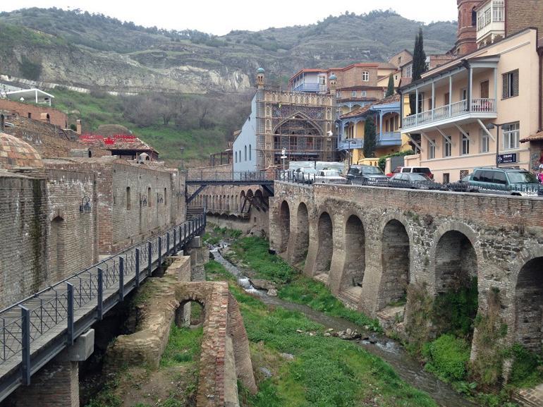 Modern Kafkasyalı: Tiflis