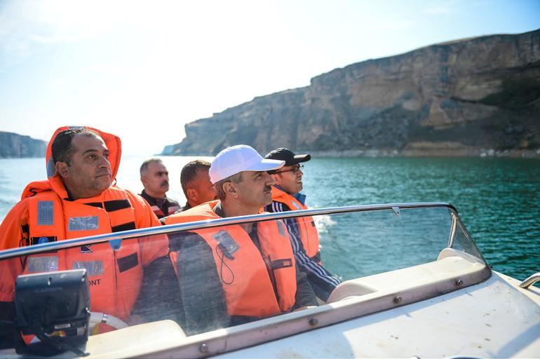 Fırat Nehri'nin 'saklı kanyonları' göz kamaştırıyor