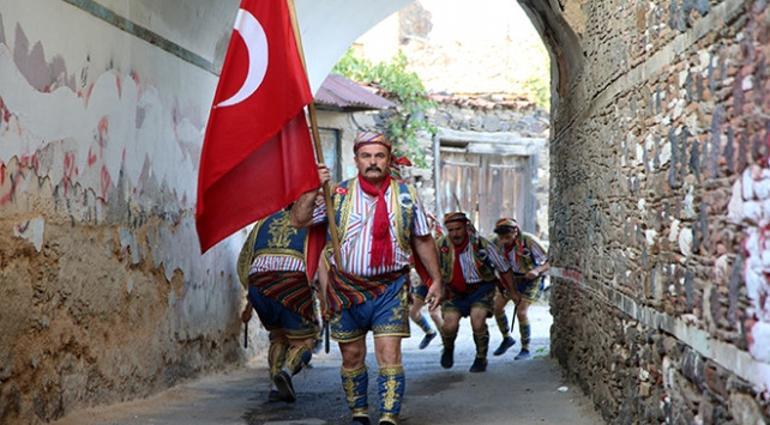 Yaren kültürü tarihi Kula evlerinde yaşatılıyor